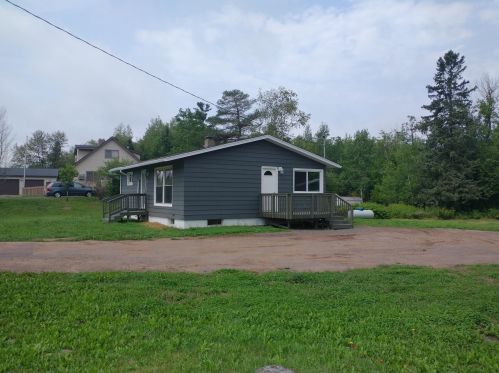9433 Westgate Blvd, Duluth MN  55810-2147 exterior