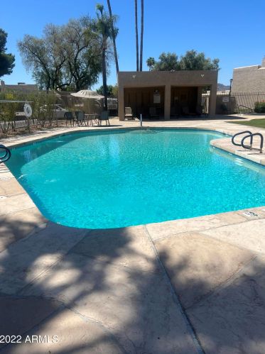 4028 Charter Oak Rd, Phoenix, AZ 85032-7465