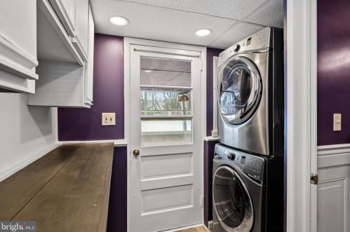 121 Chestnut St, West Deptford NJ  08051-1403 exterior