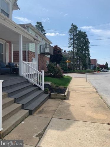 27 Franklin St, Red Lion, PA 17356-1901