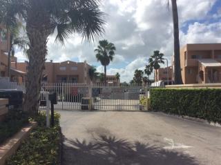 2640 76th St, Hialeah, FL 33016-5653