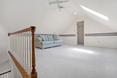 1212 Parkside Dr, Bridgeville PA  15017-1267 exterior