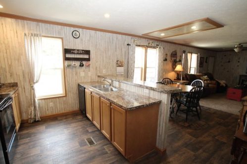 424 Leslie Trce, Washington Court House OH  43160-9422 exterior