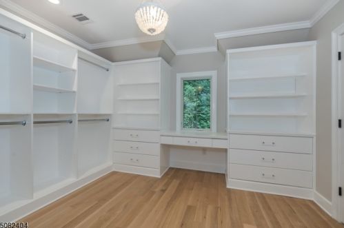 71 Llewellyn Rd, Montclair NJ  07042-2030 exterior