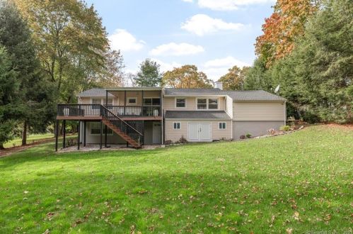 84 Cherry St, Cheshire CT  06410-2734 exterior