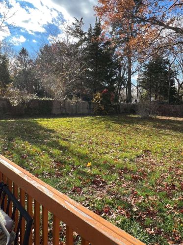 14 Cloverdale Dr, Oakdale NY  11769-1502 exterior