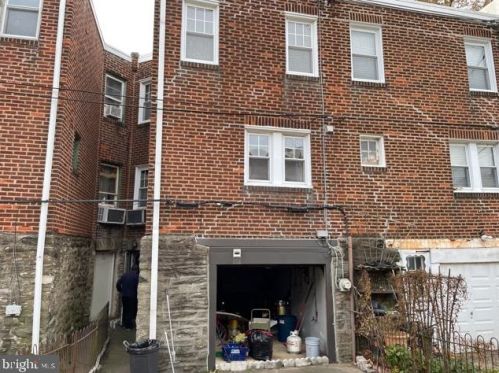 3303 Englewood St, Philadelphia, PA 19149-1609