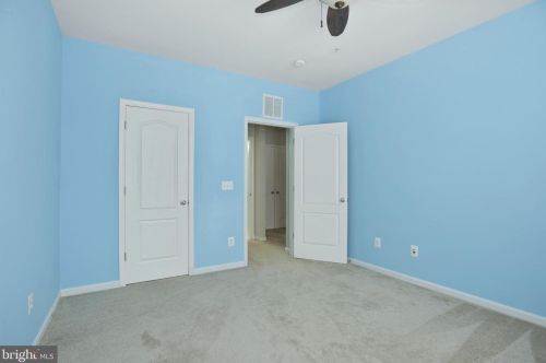 19179 Winmeade Dr, Leesburg VA  20176-6514 exterior