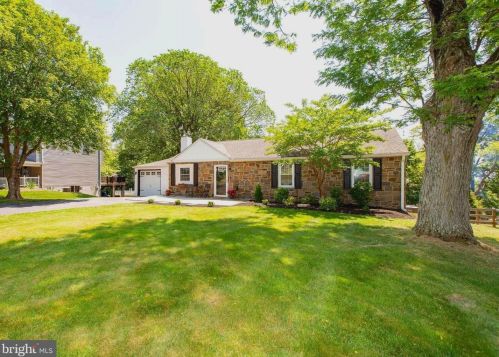 142 Mount Kirk Ave, Norristown, PA 19403-1727