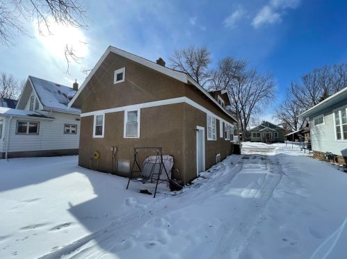 515 4th St, Willmar MN  56201-4311 exterior