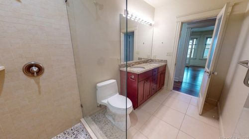 29 Lexington Ave, Waterbury CT  06710-1435 exterior