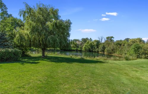 11405 Justin Dr, Thiensville WI  53092-2785 exterior