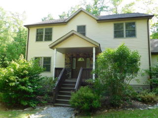 218 Turkey Ln, Cresco PA  18326-7418 exterior