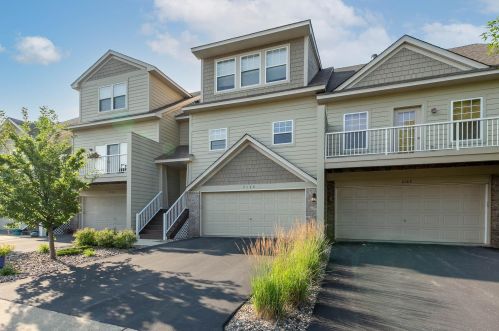 2160 Cedar Grove Trl, Saint Paul, MN 55122-1543