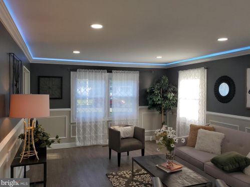 11 Holmes Ln, Willingboro, NJ 08046-1816