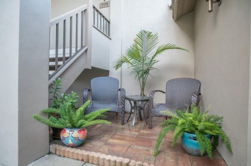 3074 Landmark Blvd, Palm Harbor, FL 34684-5045