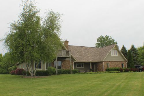36720 128th St, Twin Lakes, WI 53181-9391