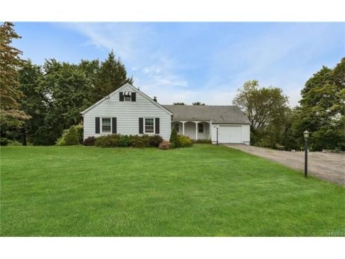 182 High Meadows Rd, Walden, NY 12586-2609