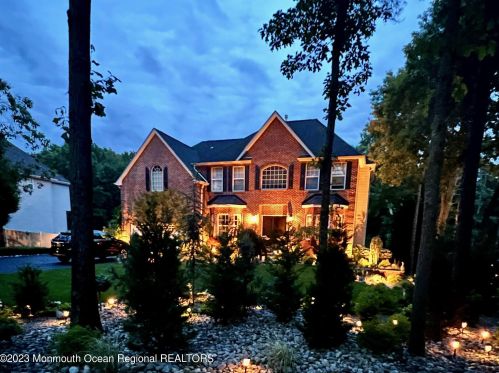 641 Jackson Mills Rd, Jackson Twp, NJ 08527-4310
