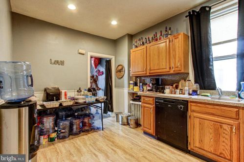 558 Stanbridge St, Norristown PA  19401-5312 exterior