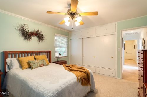 1873 Los Encinos Ave, Glendale CA  91208-2221 exterior