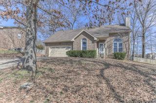 521 Brentwood Cir, Clarksville, TN 37042-5293