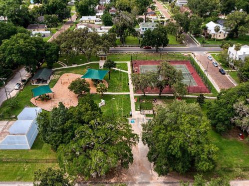 37620 Meridian Ave, Dade City FL  33525-3716 exterior