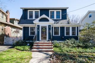 6 Oakland Ter, Maplewood, NJ 07040-2318