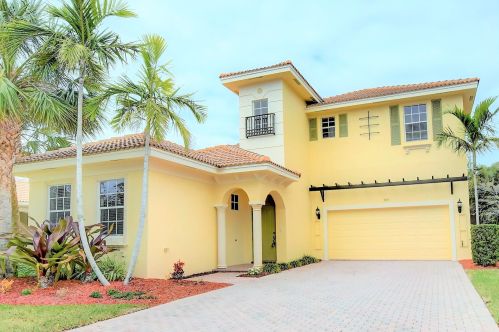 105 Via Catalunha, Jupiter, FL 33458-6904