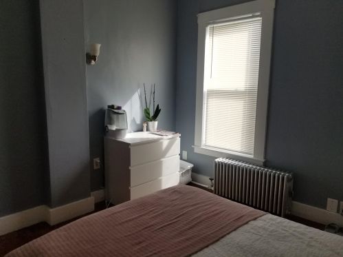 12 Essex St, Dover NH  03820-3220 exterior