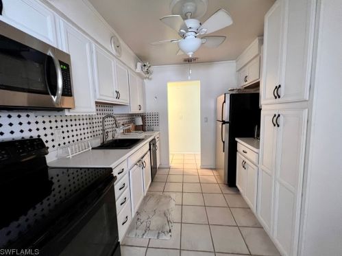 10 Desert Candle Cir, Lehigh Acres FL  33936-7302 exterior