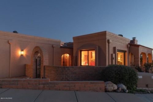 6810 Via Colorada, Tucson, AZ 85750-6301