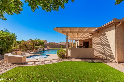 13227 Palo Verde Dr, Litchfield Park AZ  85340-7372 exterior