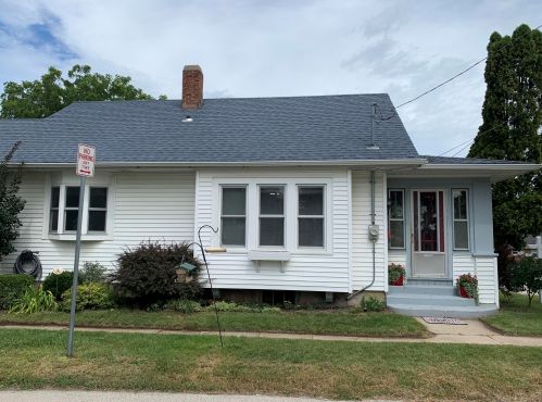 322 Scott Ave, Waukesha, WI 53186-6132