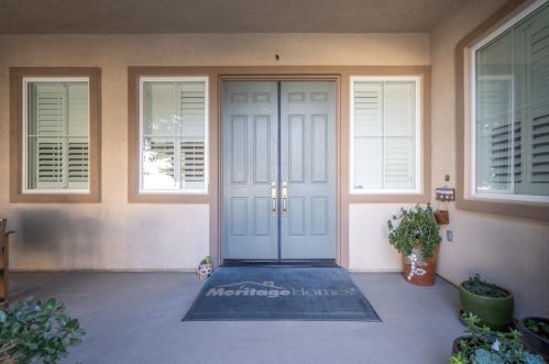 1138 Water Ln, Lathrop CA  95330-8608 exterior