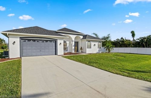 2219 14th Ter, Cape Coral, FL 33990-1924