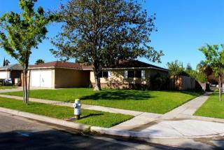 4589 Kavanagh Ave, Fresno, CA 93705-1104