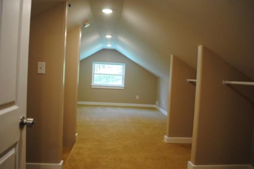 317 Trailer Blvd, New Kensington PA  15068-3946 exterior