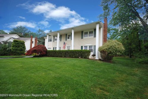 41 Sudbury Rd, Morganville, NJ 07751-1339