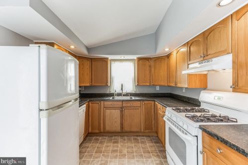 410 Main St, Blenheim NJ  08012-2721 exterior