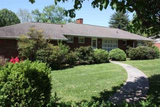 407 Sunset Dr, Mc Minnville, TN 37110-1839
