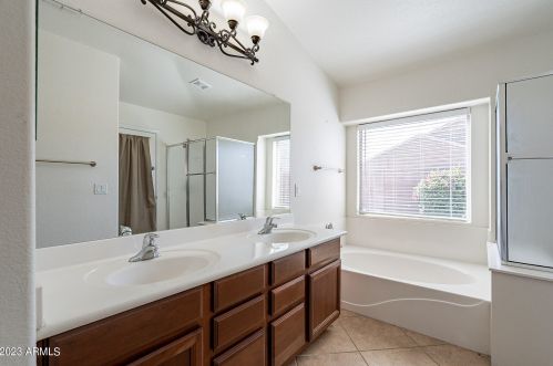 42763 Venture Rd, Maricopa AZ  85138-2359 exterior