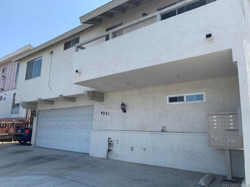 4221 49th St, San Diego CA 92115-8030 exterior