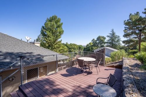 28 Fresno St, Lake Nacimiento CA  93446-2014 exterior