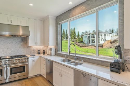 3736 Woodbourne Pl, Santa Rosa CA  95403-0941 exterior