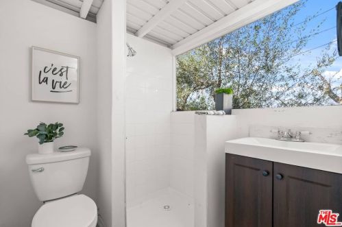 2083 Hanscom Dr, South Pasadena CA  91030-4011 exterior