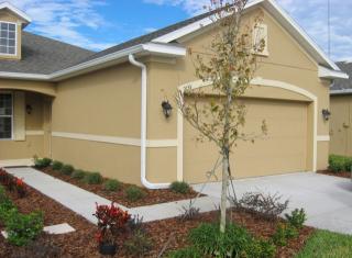 2133 Parrot Fish Dr, Tarpon Springs FL  34691-9820 exterior