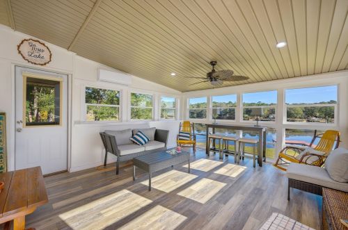 883 Squirrel Rd, Defuniak Springs FL  32433-7686 exterior