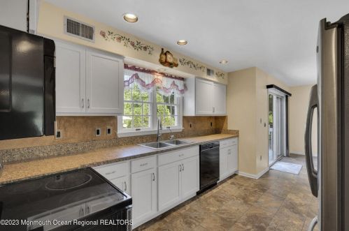 117 Frank Applegate Rd, Jackson Twp NJ  08527-2454 exterior