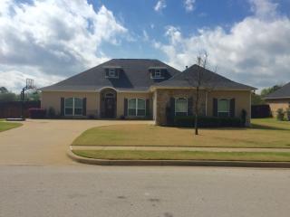 612 Abbey Rd, Hide A Way, TX 75771-2455